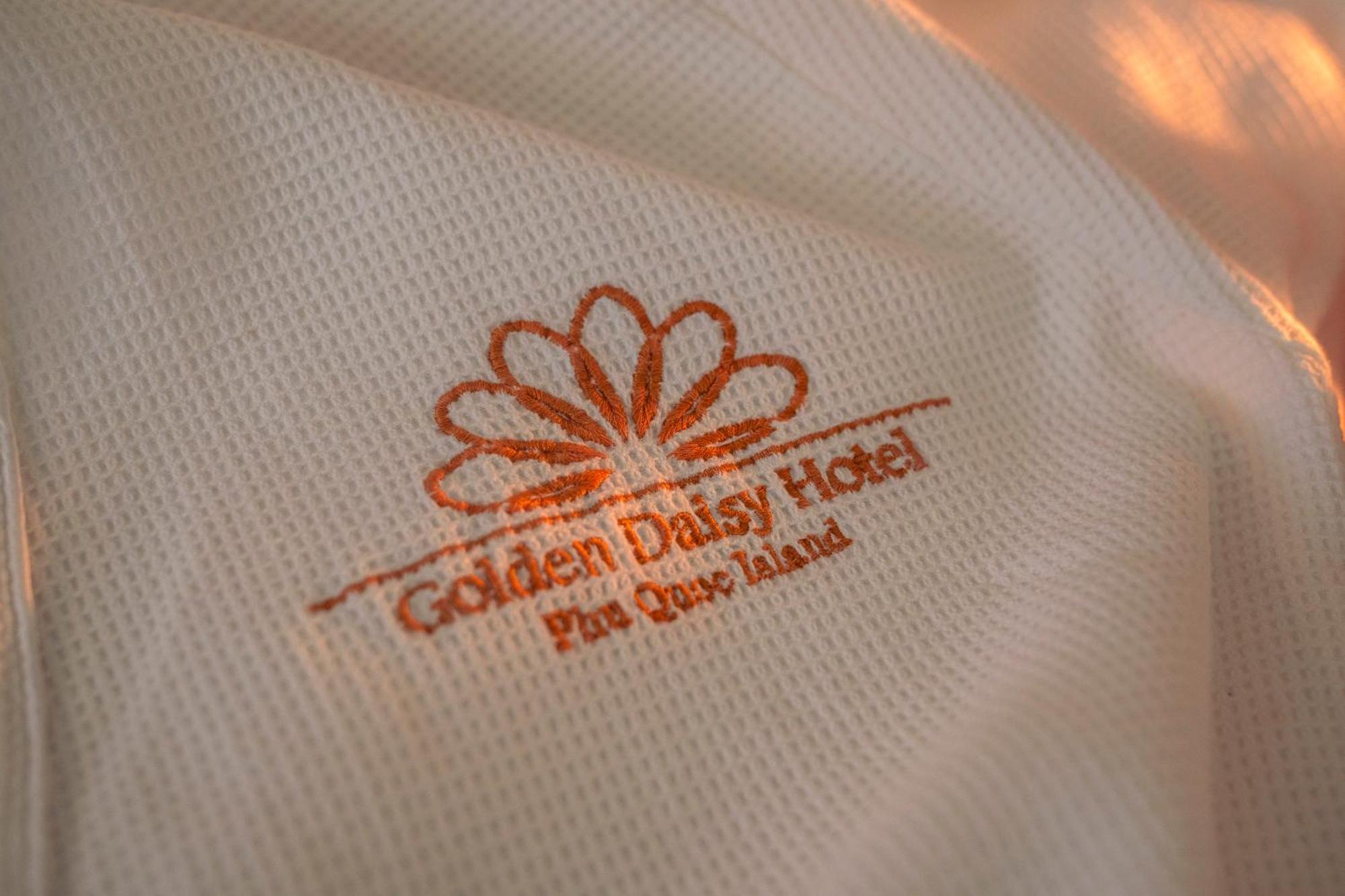 Golden Daisy Hotel Phu Quoc Buitenkant foto