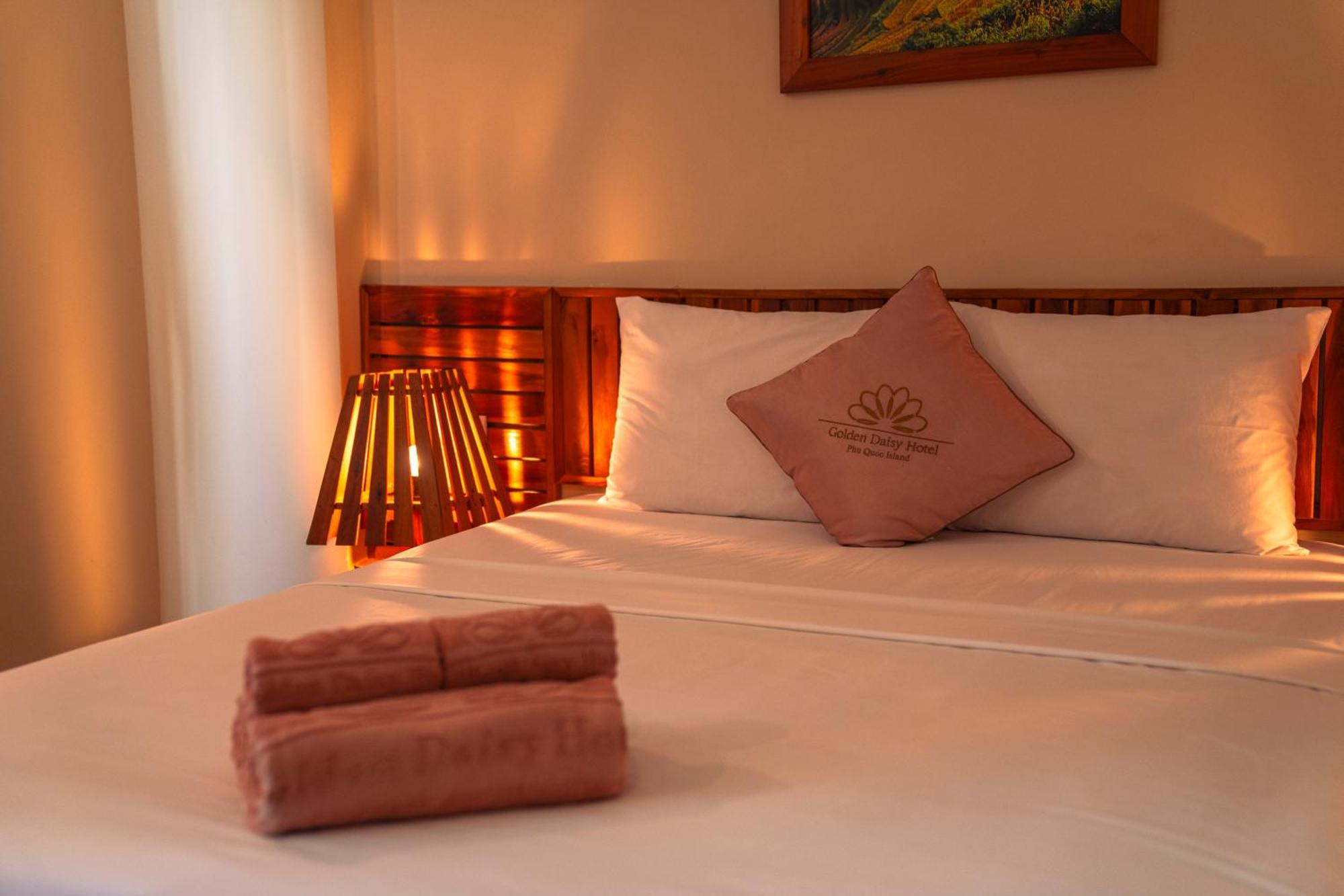 Golden Daisy Hotel Phu Quoc Buitenkant foto
