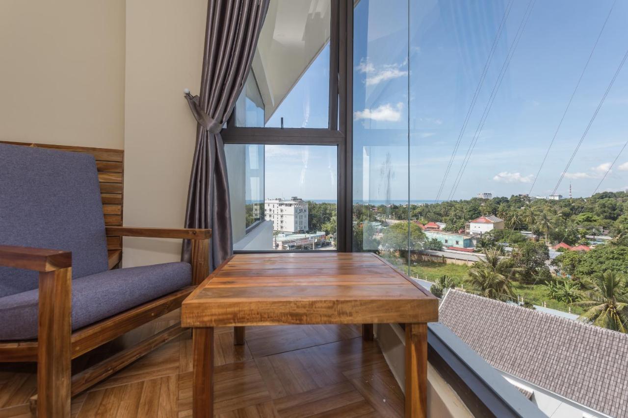 Golden Daisy Hotel Phu Quoc Buitenkant foto