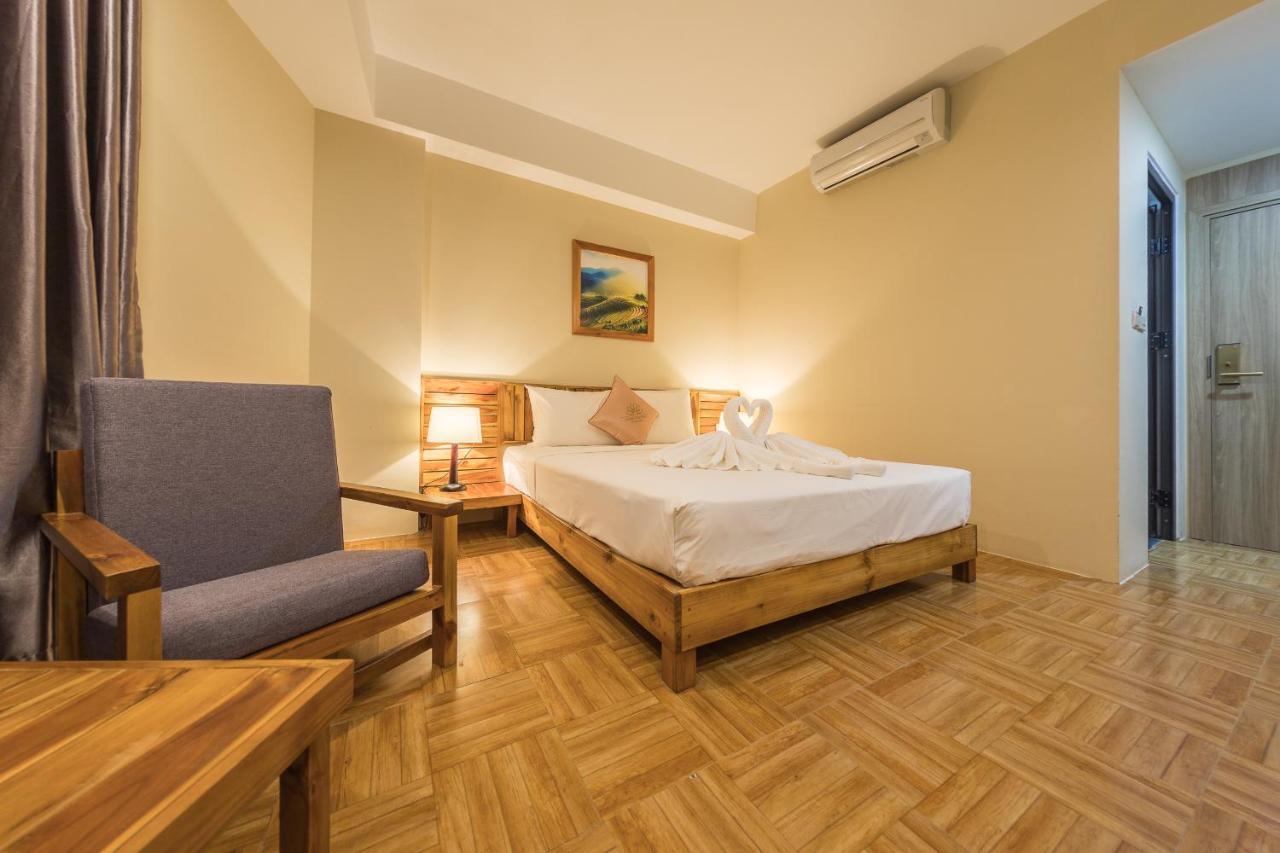 Golden Daisy Hotel Phu Quoc Buitenkant foto